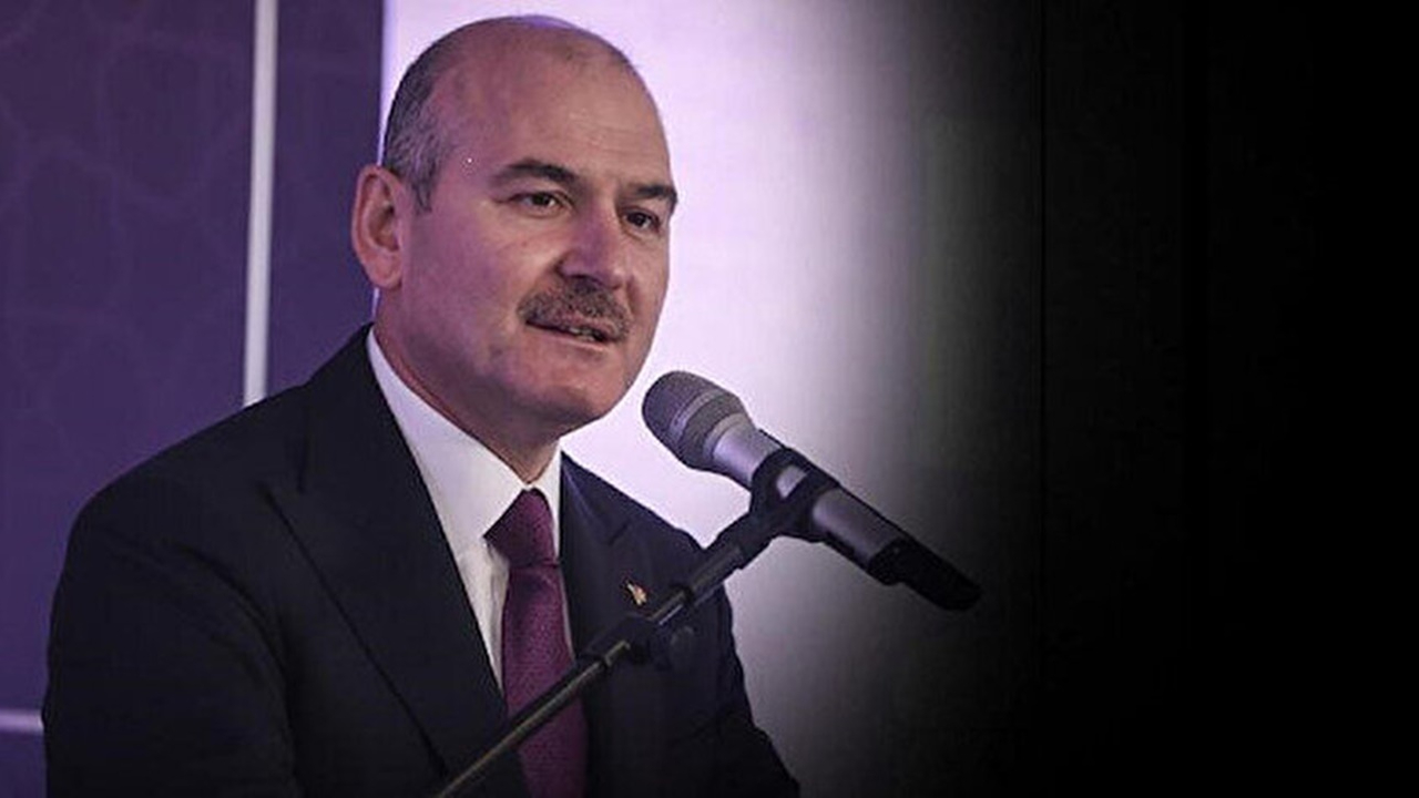 Soylu: Birileri gibi Angelina Jolie fotoğrafı üzerinden sadece '-mış gibi yapıyor' olmadık
