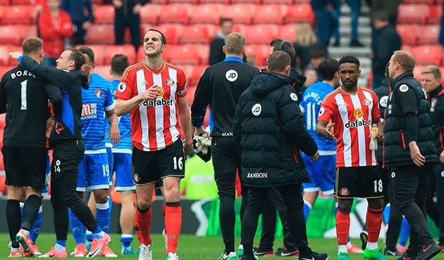 Sunderland küme düştü: Gözler ona çevrildi!