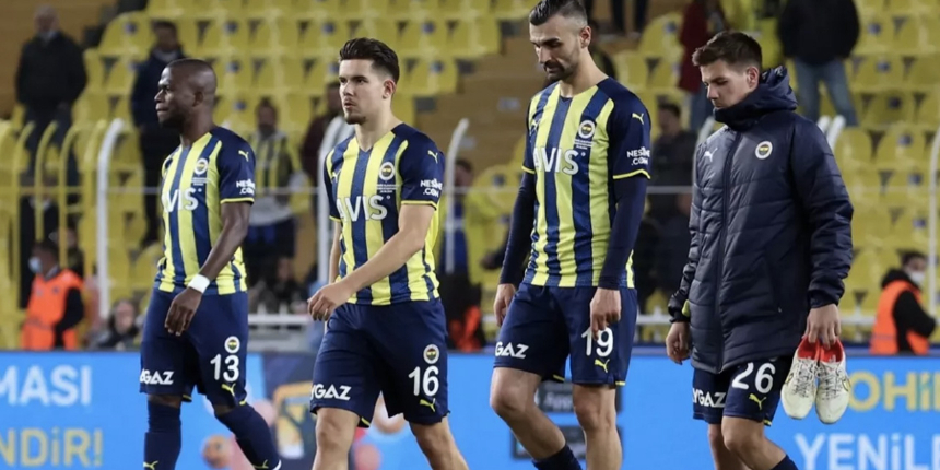 İşte Fenerbahçe'deki kötü gidişin sebebi: Nuran Yıldız yazdı