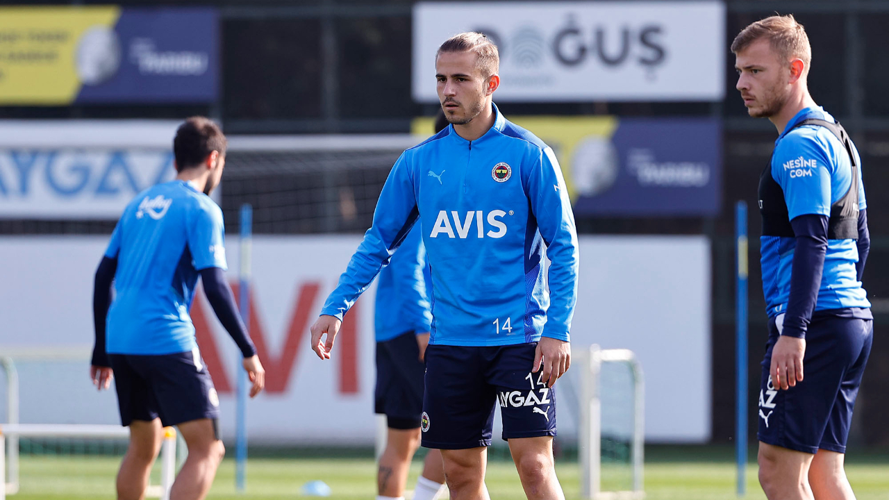 Fenerbahçe'de Dimitris Pelkas krizi! Yunan yıldız devre arasında satılabilir...