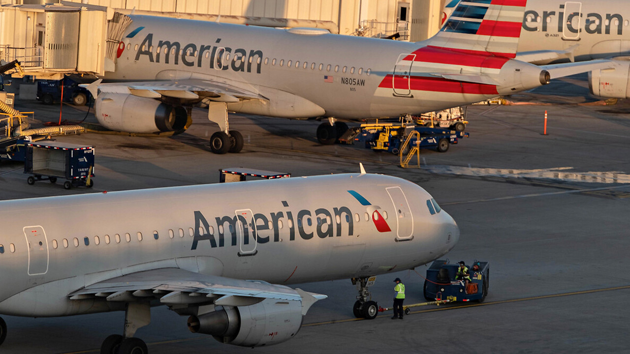 ABD’nin en büyük hava yolu şirketlerinden American Airlines 2 bin uçuşu iptal etti
