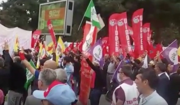 1 Mayıs alanında İstiklal Marşı'na büyük saygısızlık! / VİDEO