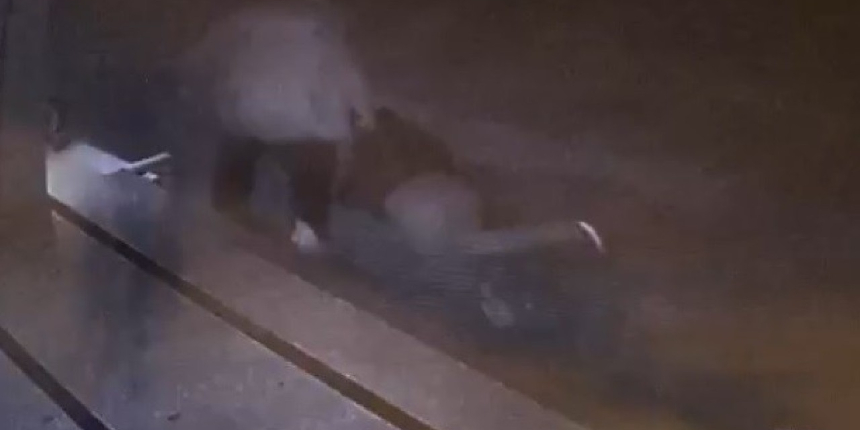 Husumetlisine kurşun yağdırdı, o anlar kameraya yansıdı
