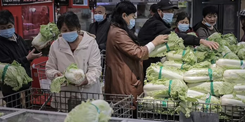 Çin'de hükümetin çağrısı sonrası market rafları boşaldı: 300 kilo pirinç alan var!