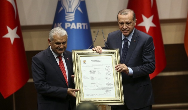 Tarihi gün! Cumhurbaşkanı Erdoğan 979 gün sonra yeniden AK Parti üyesi...
