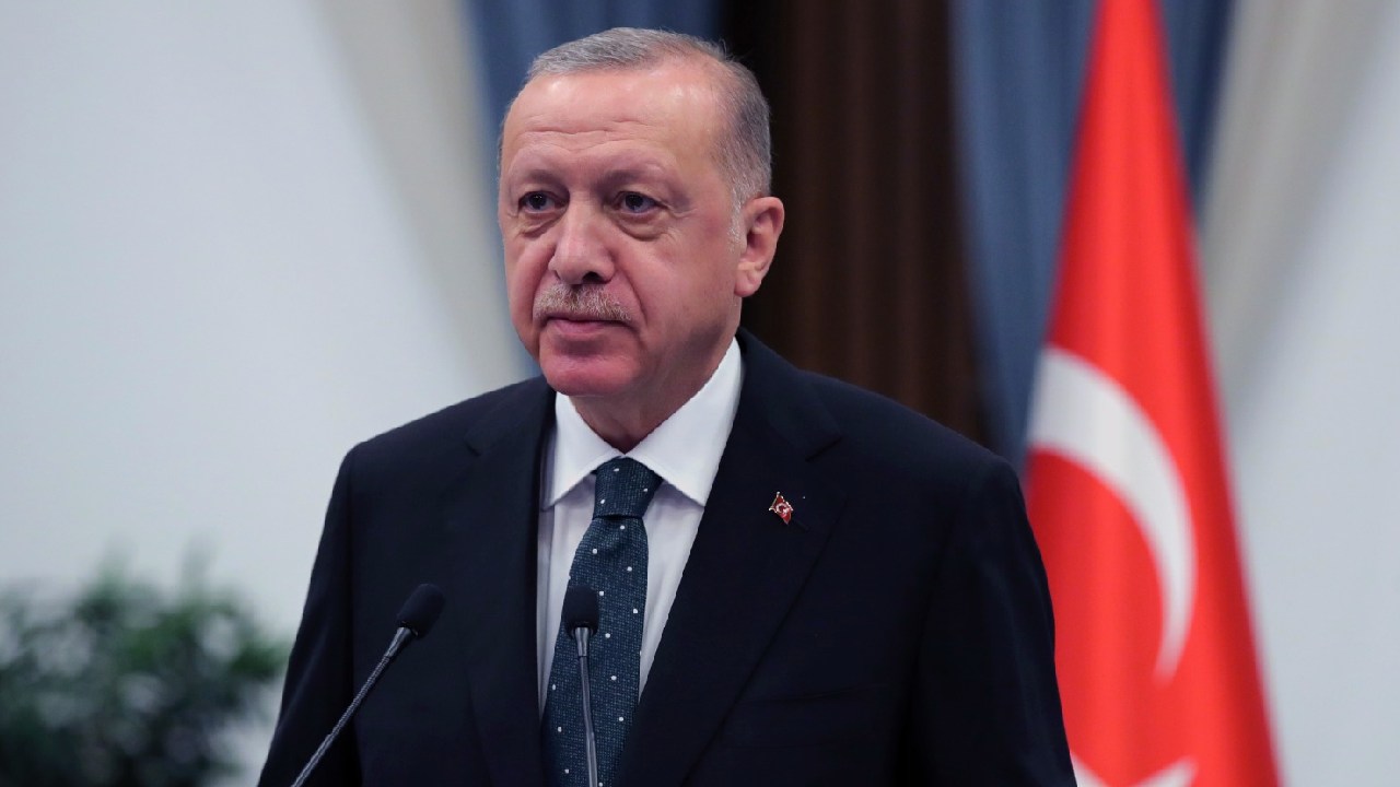 Cumhurbaşkanı Erdoğan, hakkında 'ölmüş' paylaşımları yapanlar için suç duyurusunda bulundu