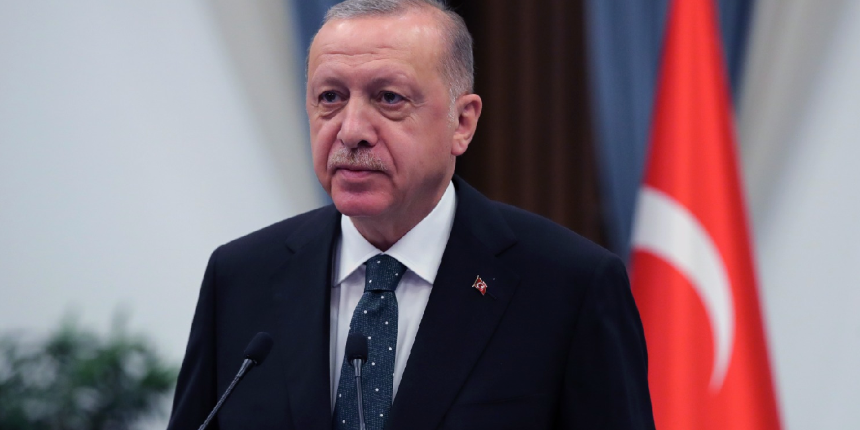 Cumhurbaşkanı Erdoğan, hakkında 'ölmüş' paylaşımları yapanlar için suç duyurusunda bulundu