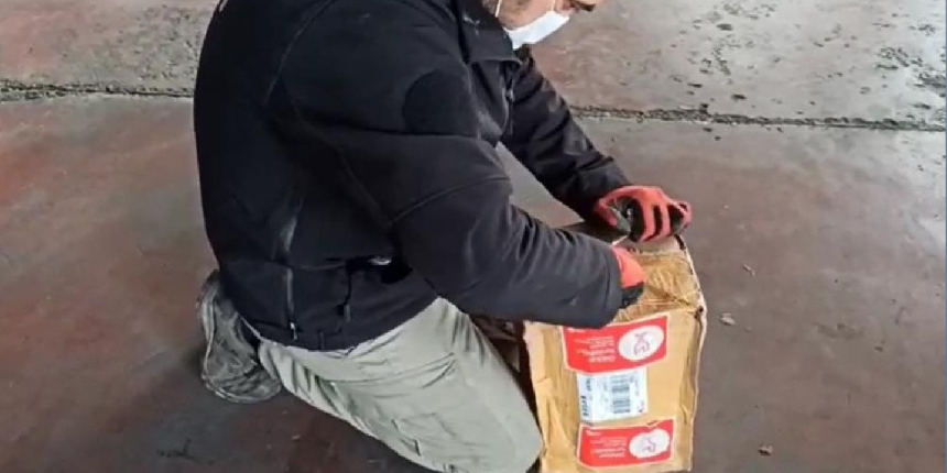 Kargo paketinden 500 bin TL'lik uyuşturucu çıktı