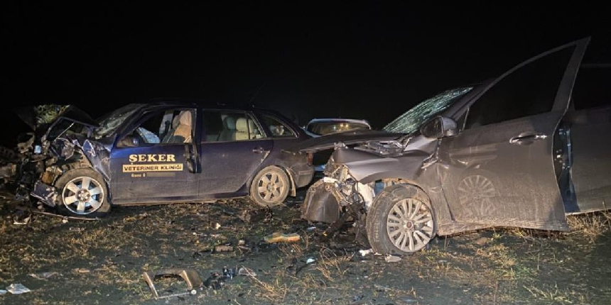 Kafa kafaya çarpıştılar: Biri öldü, diğeri yaralandı!