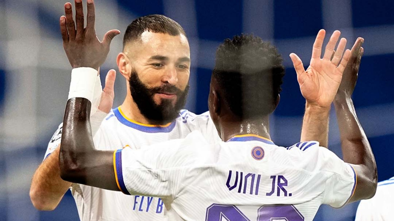 Benzema & Vinicius Jr. A.Ş. Real Madrid'i Shakhtar karşısında 3 puana taşıdı