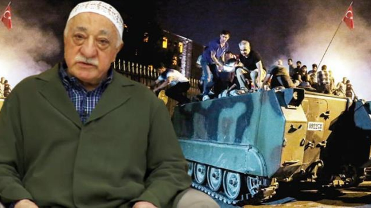 FETÖ elebaşı Gülen'in darbe mesajını verdiği anda yanında olan isimler ortaya çıktı!