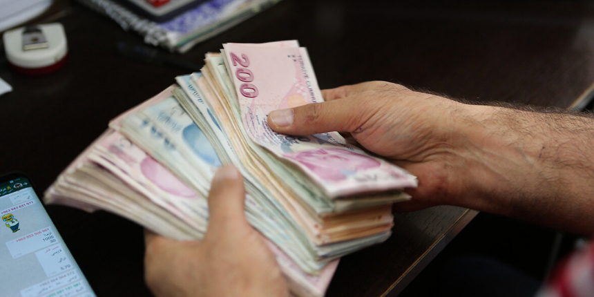 Bakan Kasapoğlu duyurdu: Kasım ayı burs ve kredi ödemeleri başladı