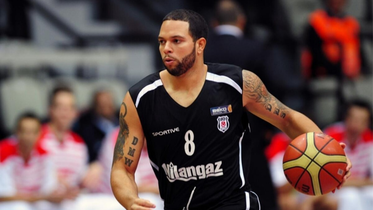 Beşiktaş efsanesi Amerikalı guard Deron Williams, NBA'den ringlere transfer oluyor!