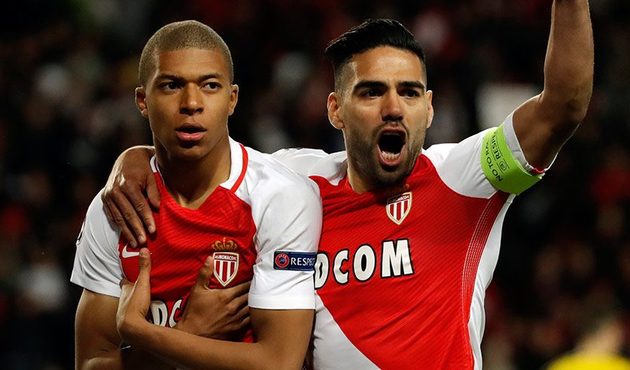 Dünyanın peşinde olduğu Mbappe hayranı olduğu takımı açıkladı!