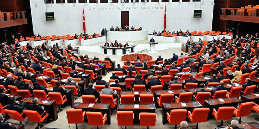 Azerbaycan tezkeresi ile 5'inci Yargı Paketi'ni içeren kanun teklifi görüşülecek