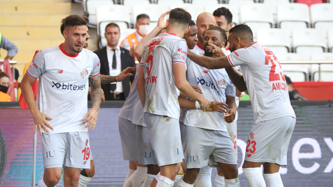 Paul Mukairu'dan üçlük... Altay'ı tek golle deviren Antalyaspor kazanmaya devam ediyor