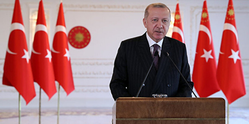 Cumhurbaşkanı Erdoğan'dan Mehmetçiğe anlamlı mesaj: Sancağa nasıl sahip çıkacağınızı biliyorum!