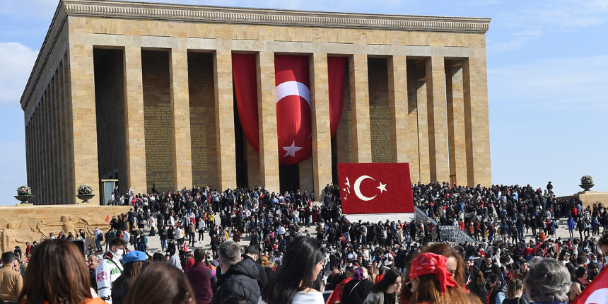 Anıtkabir'de Kur'an okunsun!