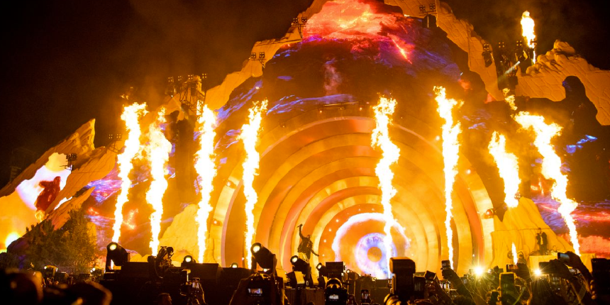 Müzik festivalindeki izdiham için ünlü şarkıcılara milyon dolarlık tazminat davası