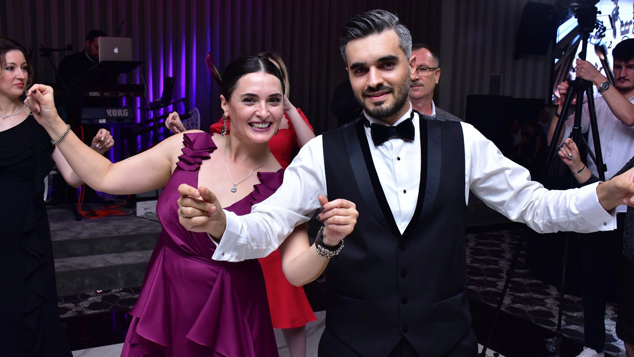 Masumlar Apartmanı'nın Ceylan'ı Aslıhan Gürbüz çiftetelli oynadı