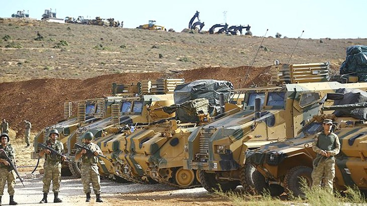 Köşeye sıkışan YPG, Rusya'dan medet umdu