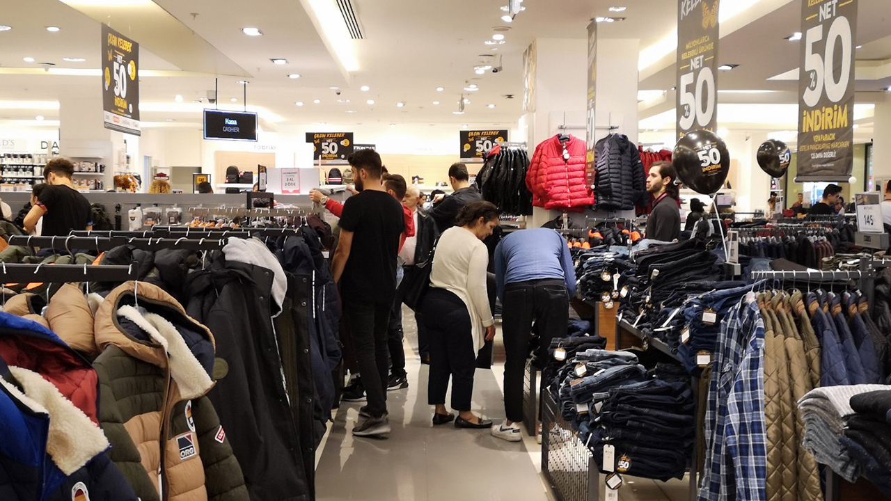 Ticaret Bakanlığı'ndan 'Efsane cuma' uyarısı... İndirim oyununa dikkat!