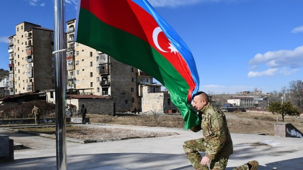 Ermenistan Savunma Bakanı'ndan Karabağ'a yasa dışı ziyaret!