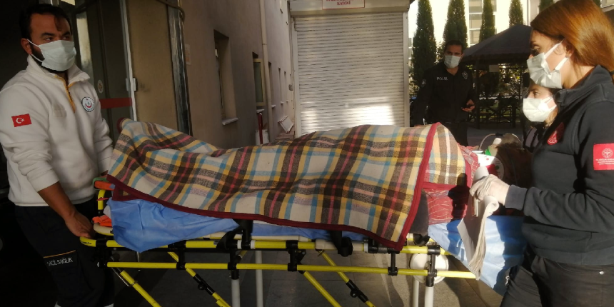 Tuğla fabrikasında göçük! Toprak altında kalan işçi kurtarıldı