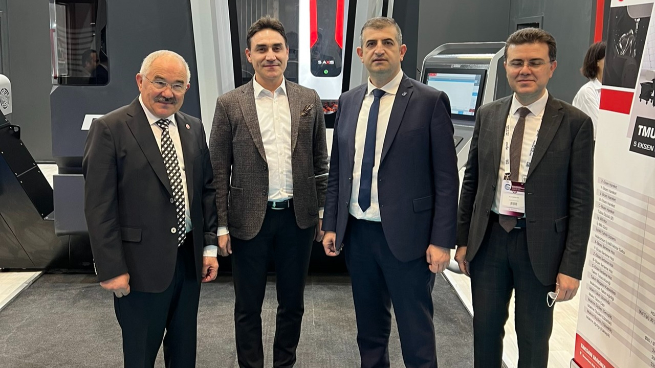 Haluk Bayraktar'dan SAHA EXPO'da "Özdemir Bayraktar" paylaşımı