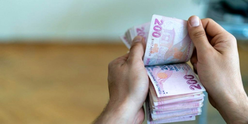 AK Parti'den açıklama geldi: EYT, asgari ücret ve 3600 ek göstergenin Meclis'e getirilmesi için çalışıyoruz!
