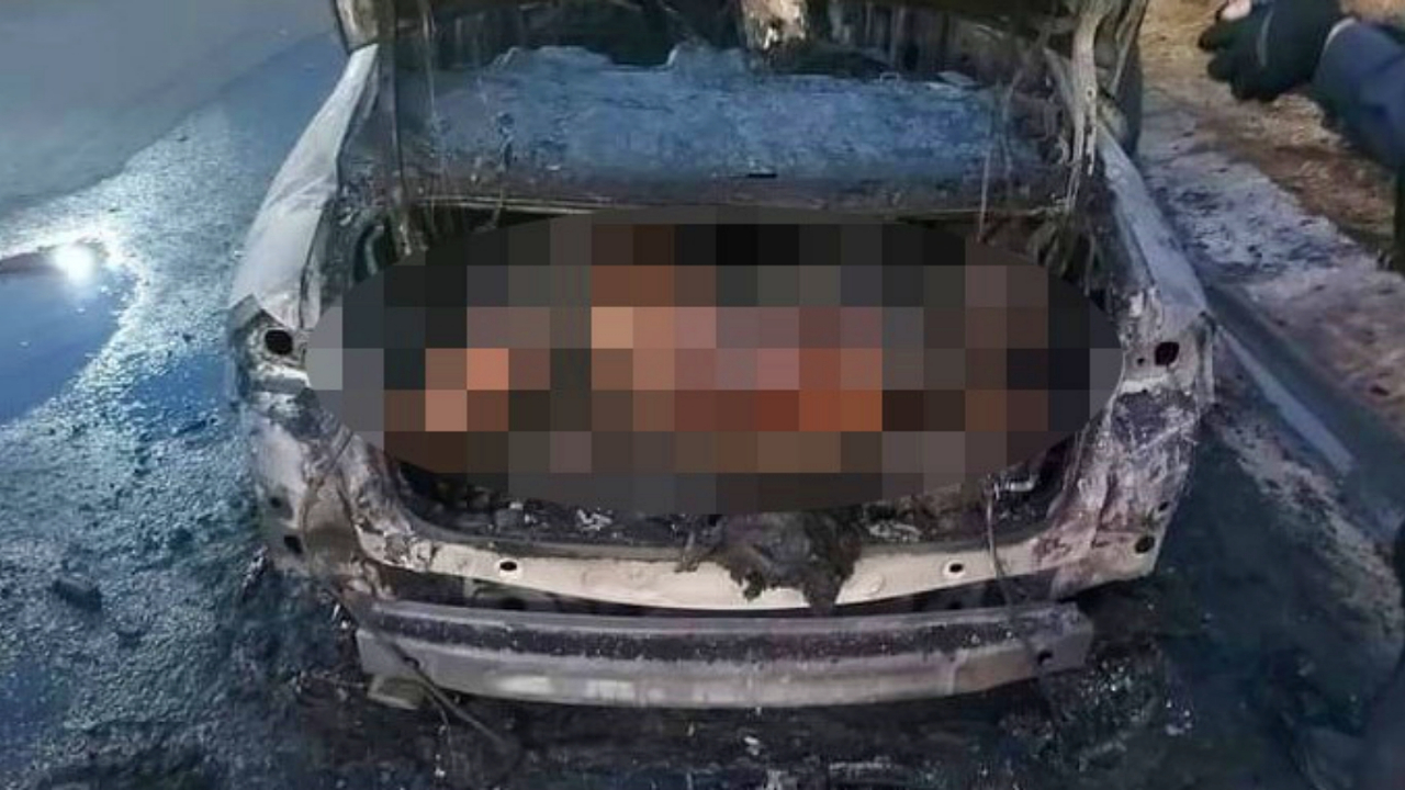Yanan aracı söndüren itfaiyeciler bagajda iki adet ceset buldu!