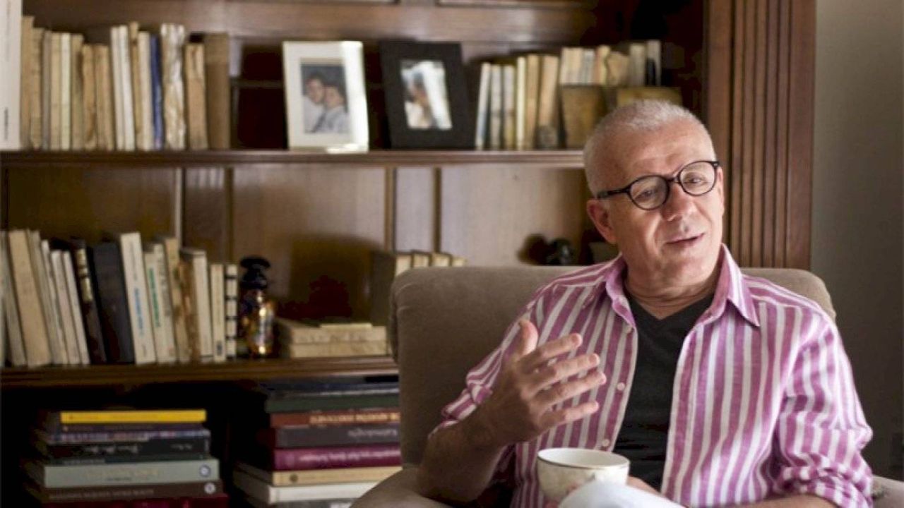 Hürriyet'ten kovulan Ertuğrul Özkök geneleve düştü!