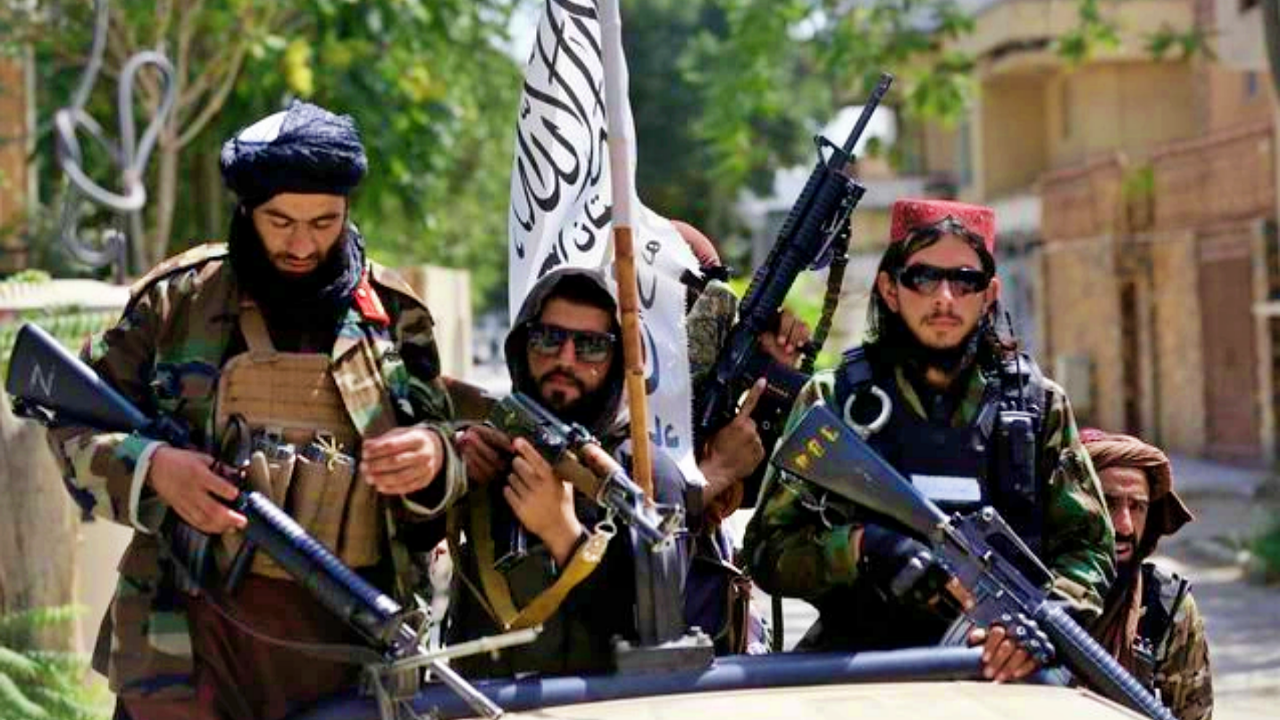 Taliban, Afganistan'da yeni ordu kuruyor: 150 bin savaşçı alınacak!