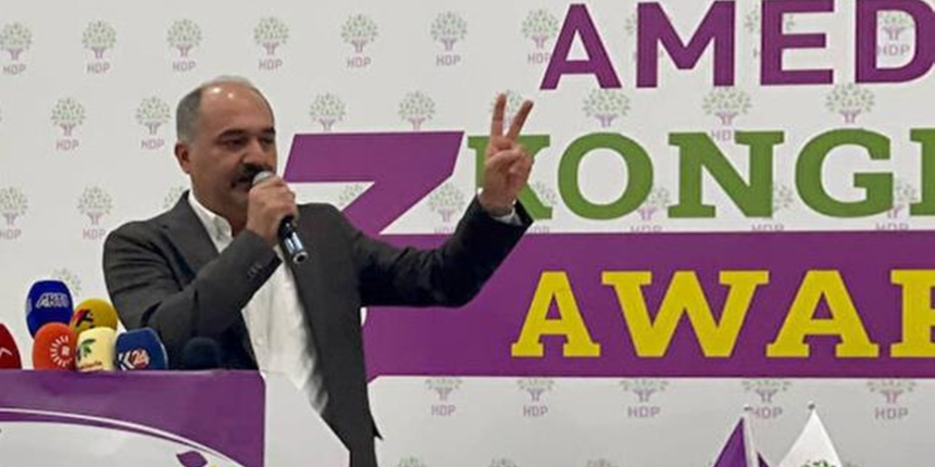 HDP'li vekilden Diyarbakır'da skandal çağrı!  Terörist başı Öcalan için özgürlük istedi...