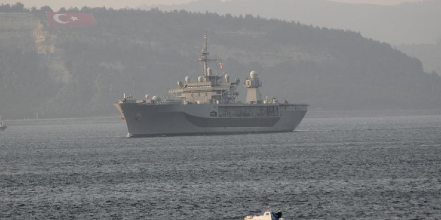 ABD'nin amiral gemisi USS Mount Whitney Çanakkale Boğazı’ndan geçti