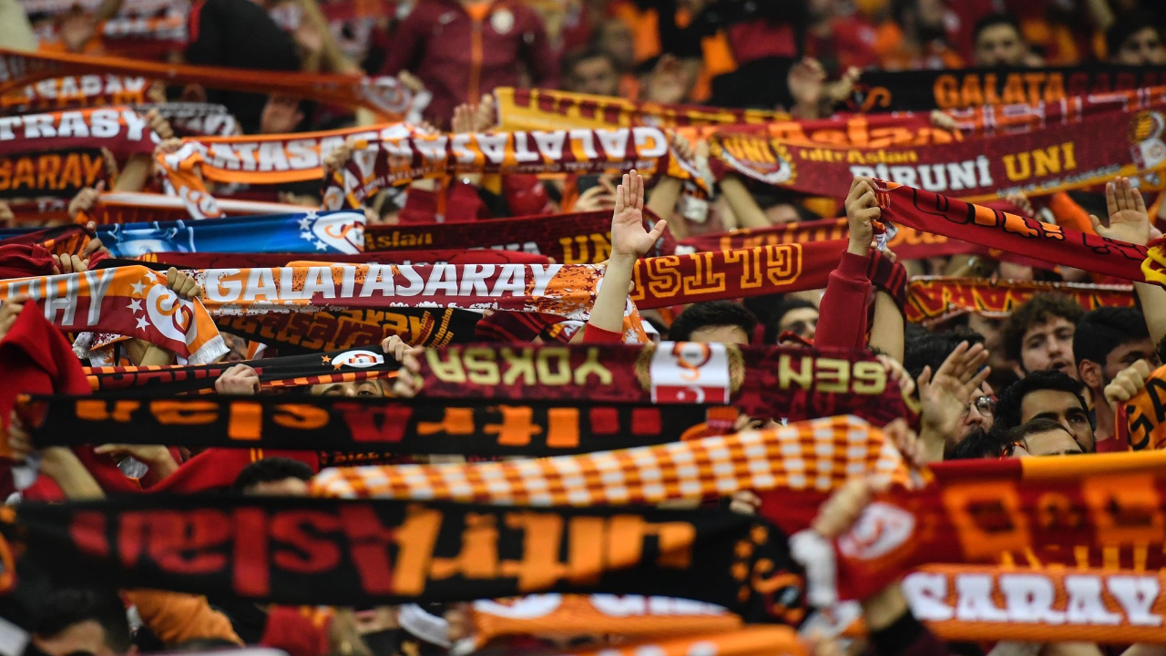 Galatasaray-Fenerbahçe derbisinde hasılat rekoru kırılacak. Özlenen atmosfer...