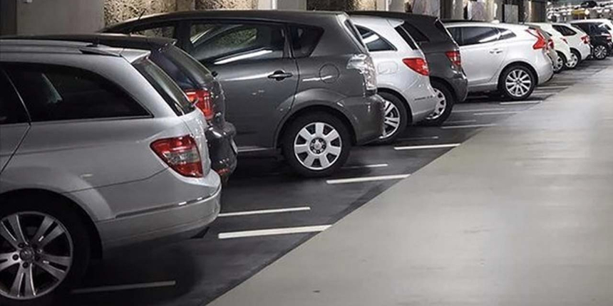 Site yönetimlerini ele geçiren illegal yapılar, otoparkları stokçu galerilere kiralıyor