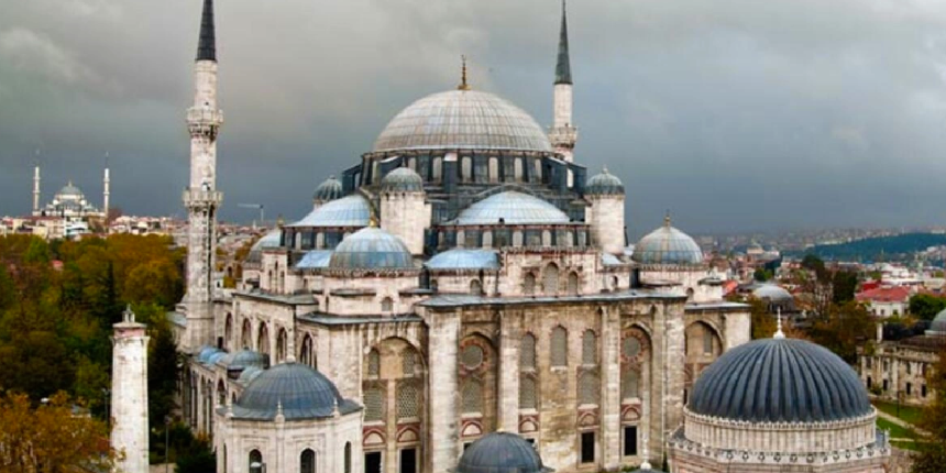 Sezai Karakoç, Şehzadebaşı Camii'nin haziresine defnedilecek