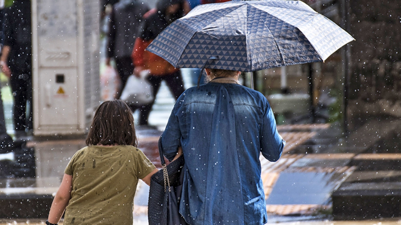 Meteoroloji 18 Kasım Perşembe hava durumu tahminlerini açıkladı! İstanbul dahil 10 ilde yağmur bekleniyor...
