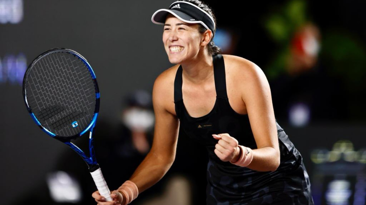Garbine Muguruza'dan tarihi şampiyonluk... WTA Finali'nde zafer İspanyol raketin oldu