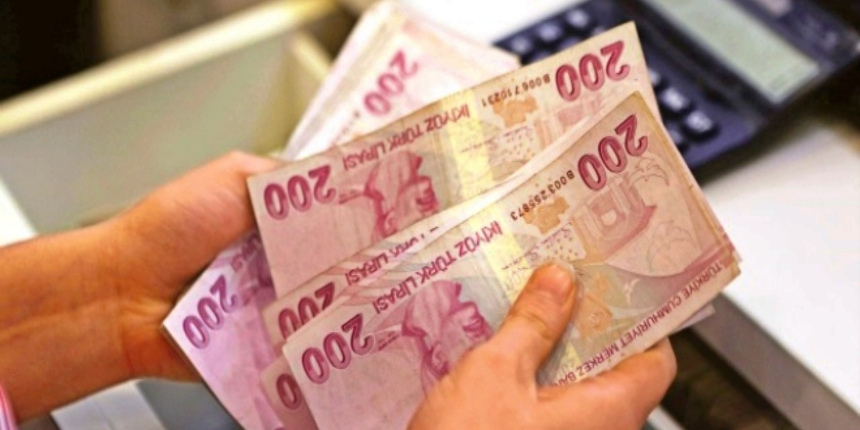 AK Parti'den asgari ücret açıklaması: Enflasyon oranının üstünde bir artış olacak!