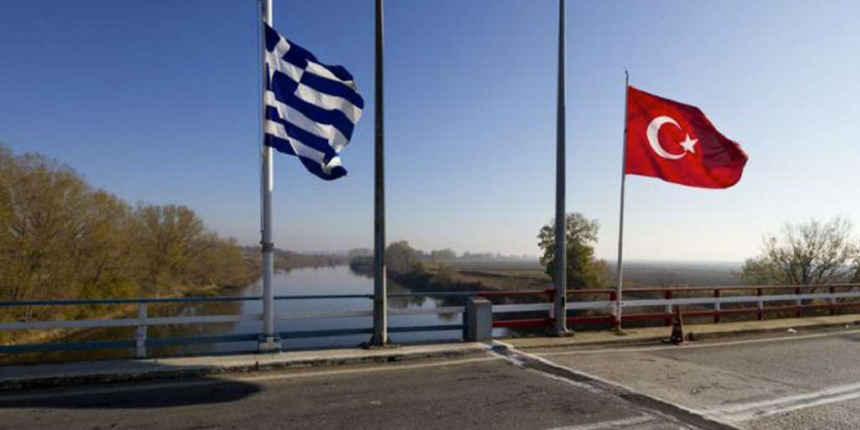 Yunanistan askerleri, HDP'li eski belediye başkanı ve iş adamını soyup Türkiye sınırına geri itti!