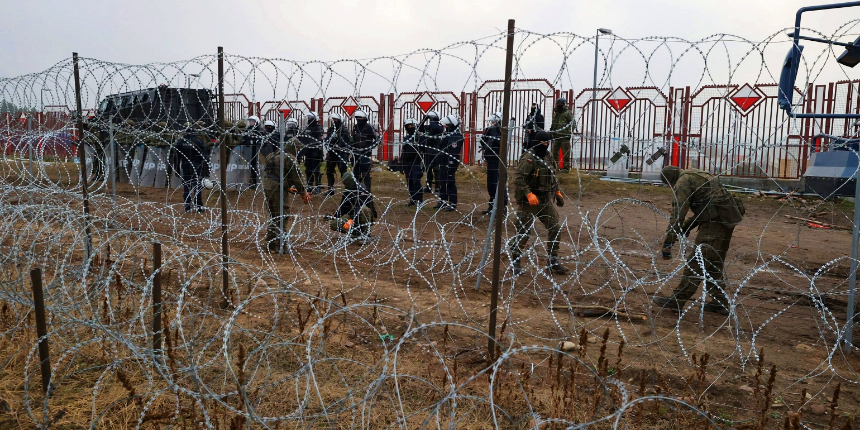 Belarus'tan Polonya askerlerine 'lazer' şoku!