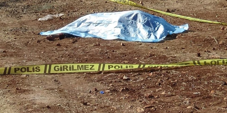 Boğazı kesilerek boş araziye atılan kadının kimliği tespit edildi