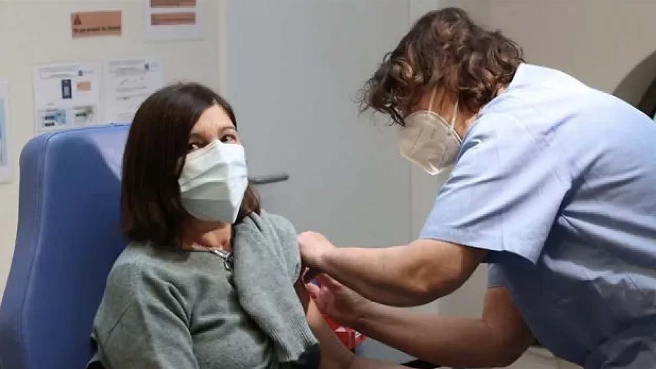 Avrupa'da çok tartışılacak aşı kararı: 1 Nisan'dan itibaren geçerli olacak