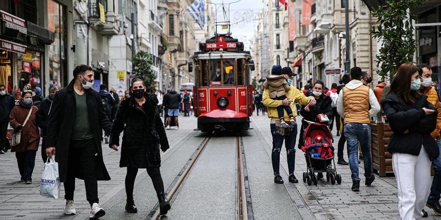 Hayat Eve Sığar uygulamasında İstanbul kıpkırmızı