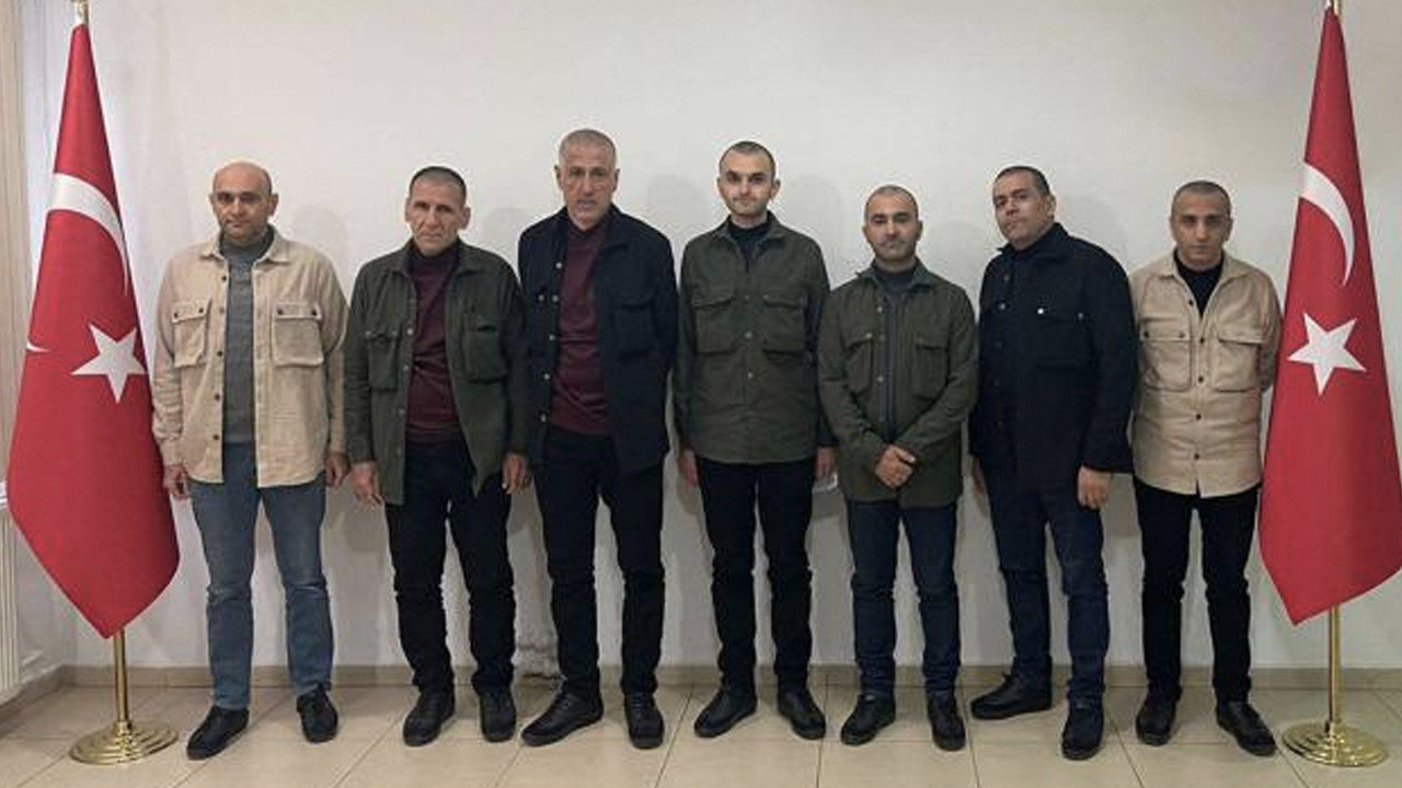 Libya'da 2 yıldır alıkonulan 7 Türk yurda geldi: MİT ve Katar istihbaratı ortak operasyon yaptı