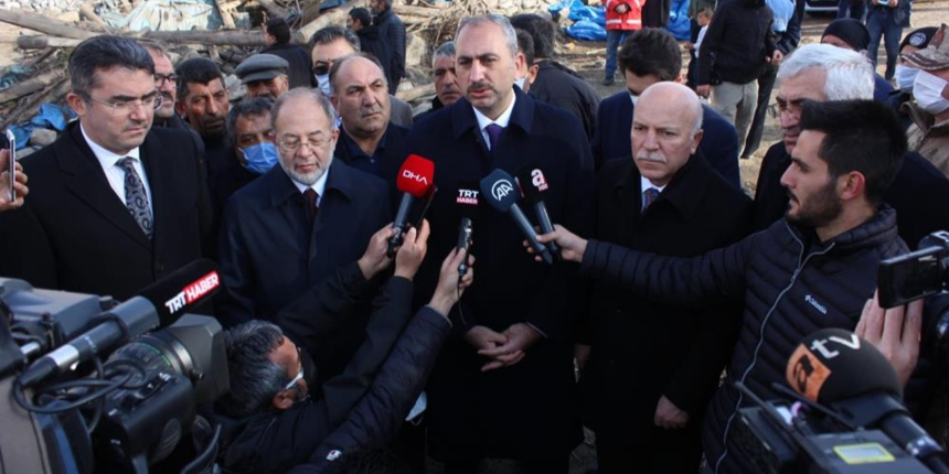 Bakan Gül, deprem bölgesinde incelemelerde bulundu