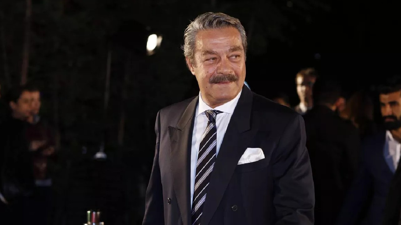 Kadir İnanır, beyin damarında pıhtı atması nedeniyle hastaneye kaldırıldı