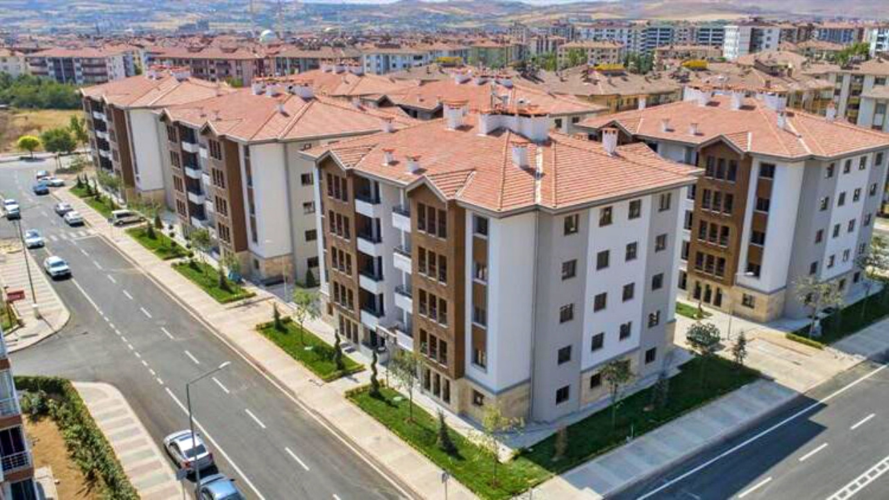 TOKİ'den dar ve orta gelirli vatandaşlara müjde: Ayda sadece 393 TL ödeyerek ev sahibi olabilirsiniz!